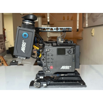 9ARRI ALEXA35 CAMERA HÀng Like New (100 Giờ quay)