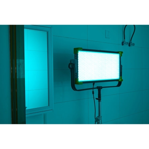Đèn Led Godox LD150R 2500k-8500k