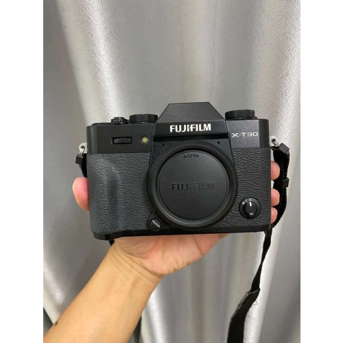 Máy ảnh Fujifilm X-T30 đã qua Sử dụng ngoại hình đẹp (Còn 95%) Xám và Đen