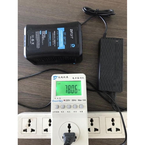 Cục Sạc đơn cho pin Vmount với đầu nối D-tap tiện dụng và gọn gàng