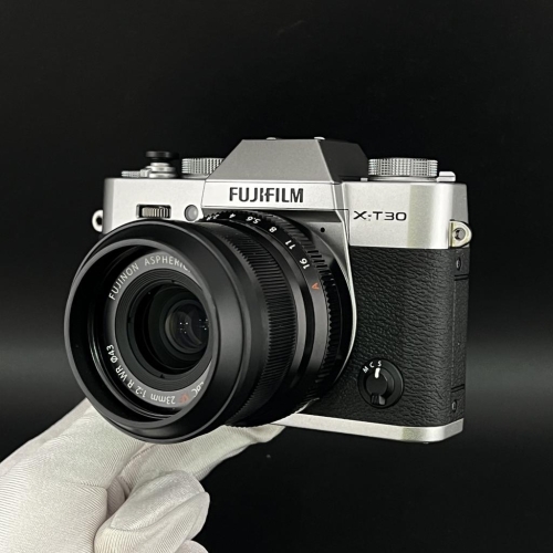 Máy ảnh Fujifilm X-T30 đã qua Sử dụng ngoại hình đẹp (Còn 95%) Xám và Đen