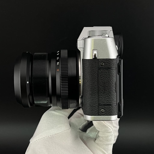 Máy ảnh Fujifilm X-T30 đã qua Sử dụng ngoại hình đẹp (Còn 95%) Xám và Đen