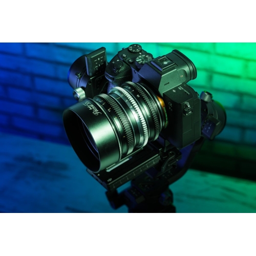 Ống kính Joseph Petzval 55mm f/1.7 lấy nét kết hợp điều khiển Bokeh Art