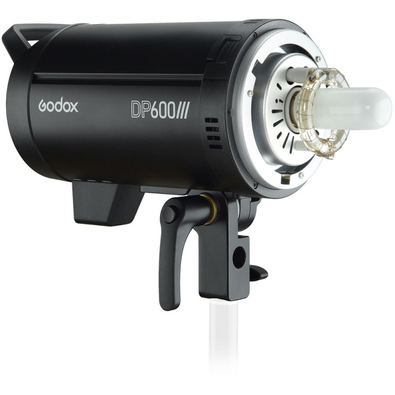 Đèn Flash Godox DP600III