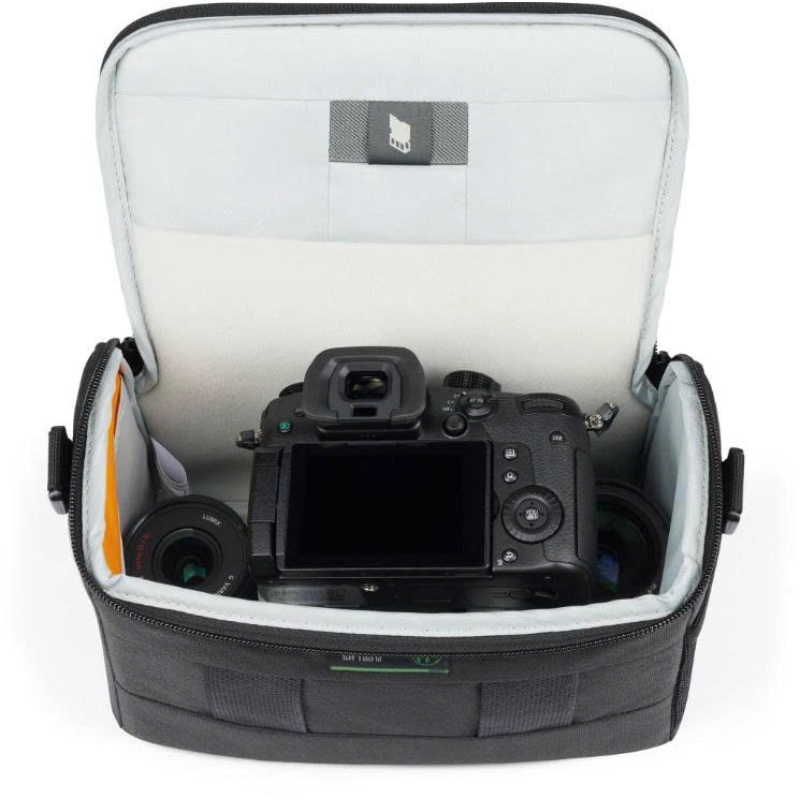 Túi máy ảnh Lowepro Adventura SH III (Black) 