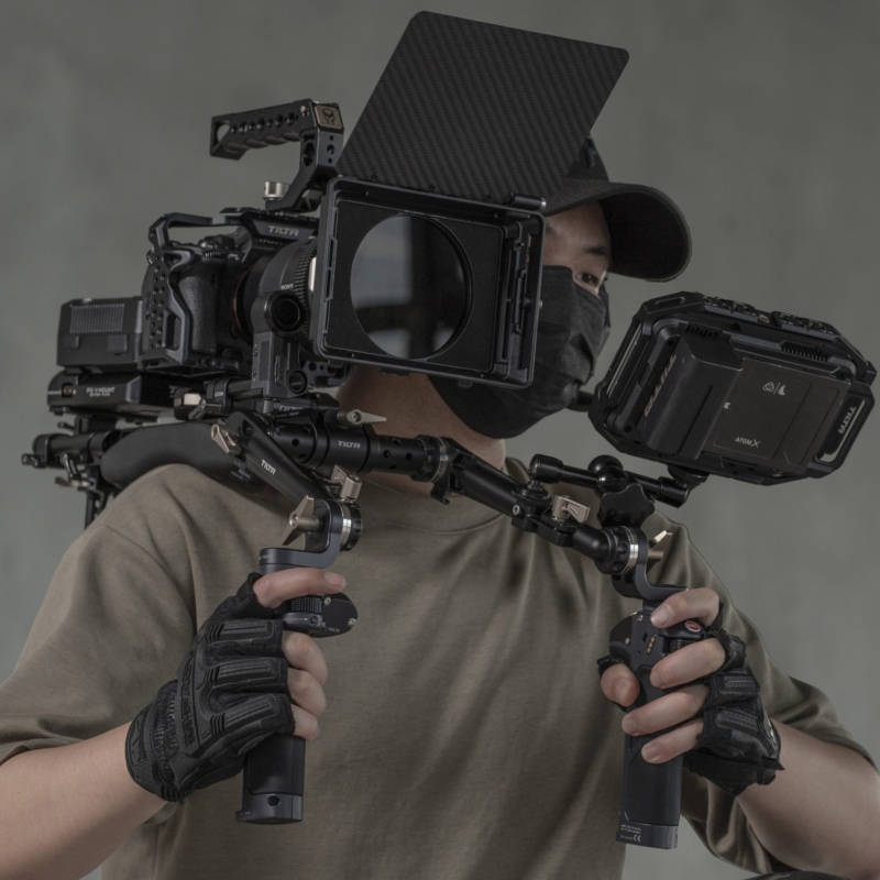 Giá đỡ vai camera Tilta – Đen