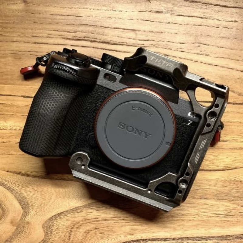 Khung máy ảnh cho Sony A7S III