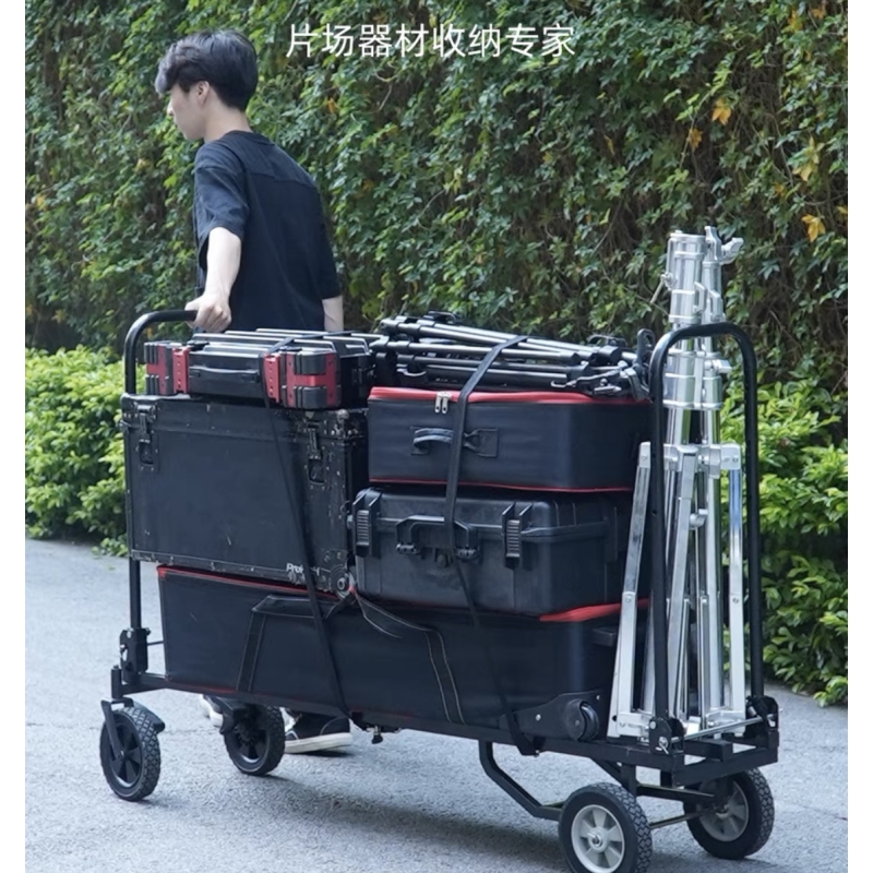 Xe di động, xe đẩy đa chức năng của đạo diễn và phi hành đoàn