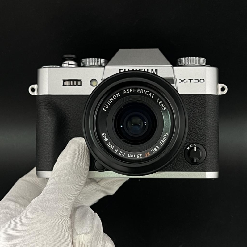 Máy ảnh Fujifilm X-T30 đã qua Sử dụng ngoại hình đẹp (Còn 95%) Xám và Đen